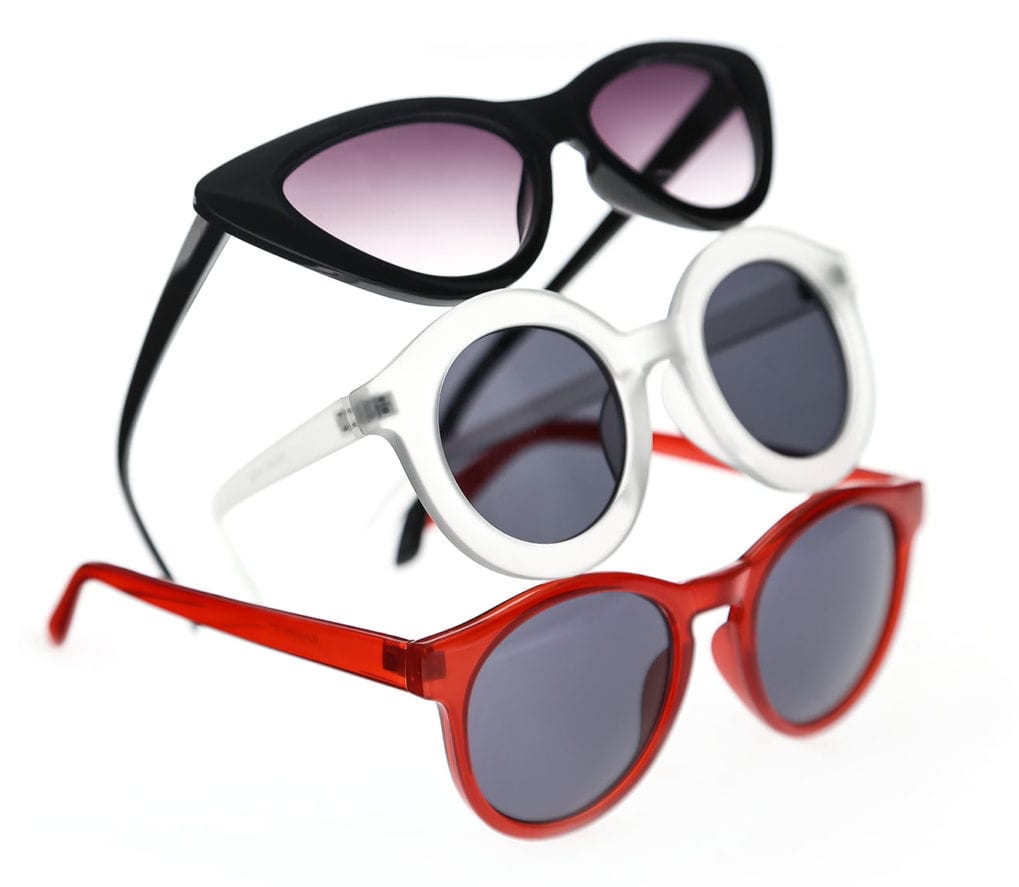 Ortery eyewear product photography solutions allows users with zero photography experience the ability to get creative and capture professional quality ecommerce photos in-house.